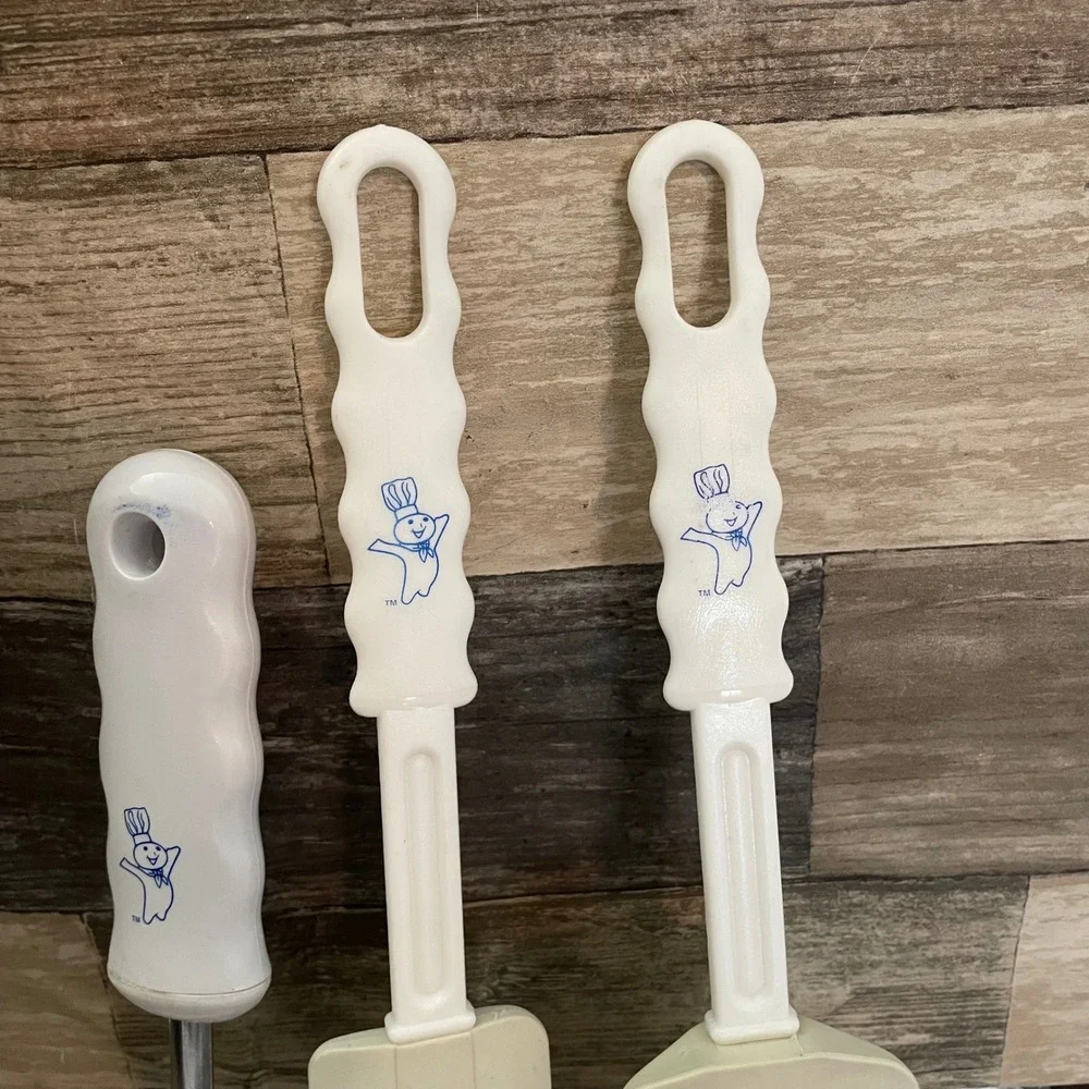 Pillsbury Doughboy Kitchen Utensil Set Whisk Spatulas Measuring Cup Spoons White